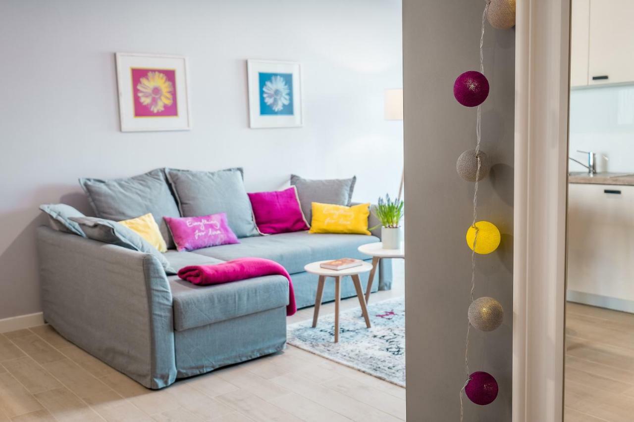 Raya Mansion Warsaw Apartment Ngoại thất bức ảnh