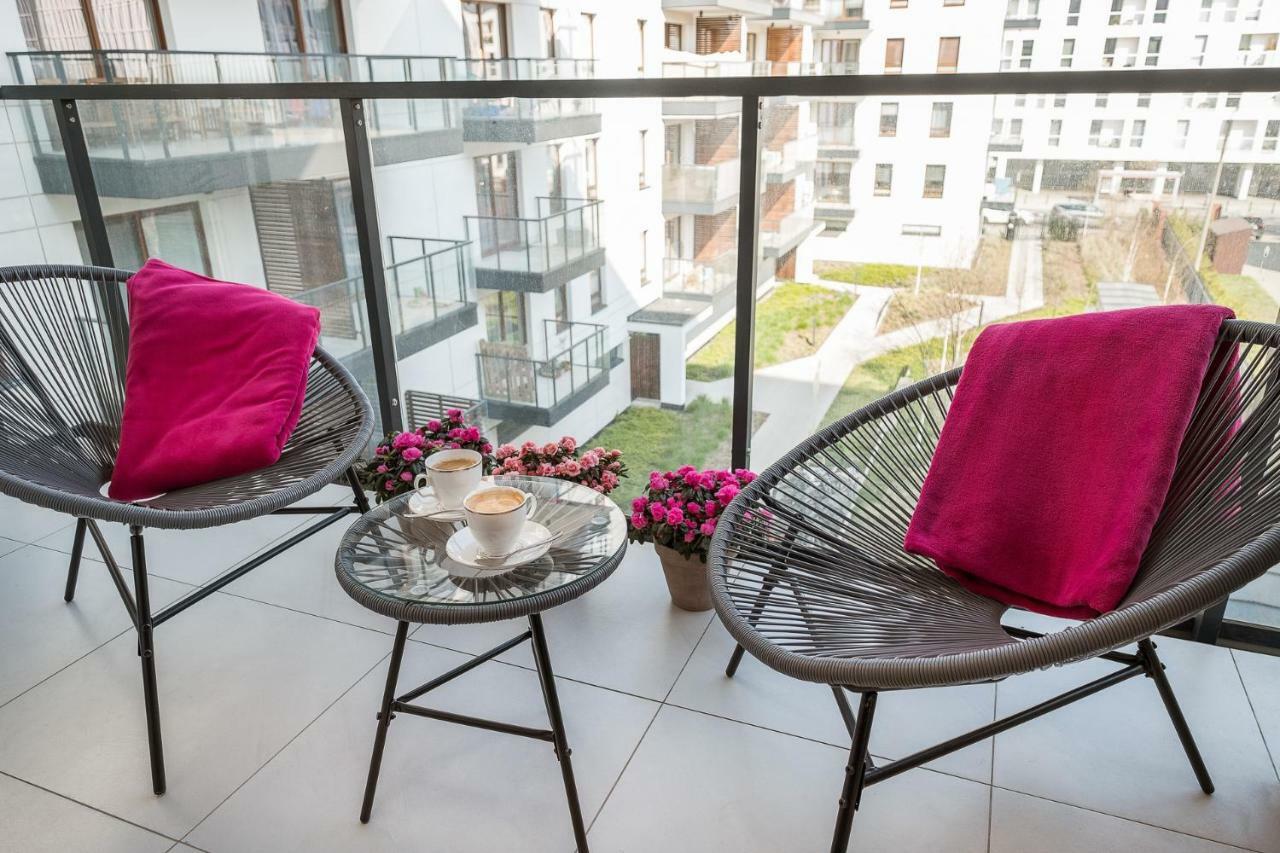 Raya Mansion Warsaw Apartment Ngoại thất bức ảnh