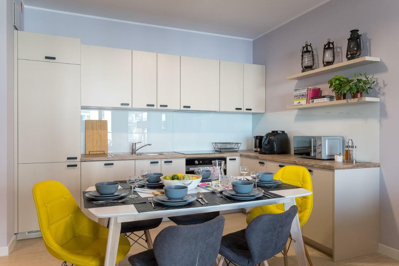 Raya Mansion Warsaw Apartment Ngoại thất bức ảnh